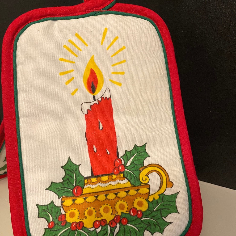 Vtg Christmas Kitchen Pot Holders (2) by Cannon